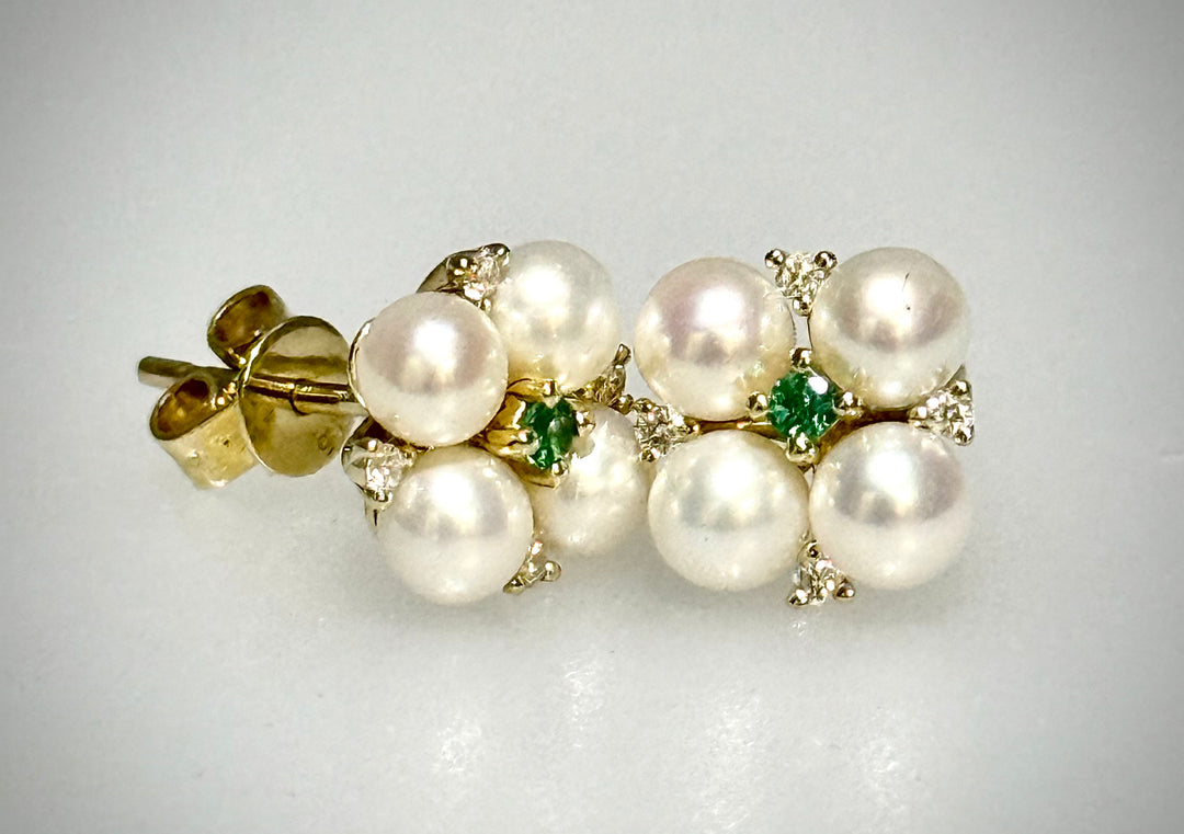 Emerald & Pearl Earrings