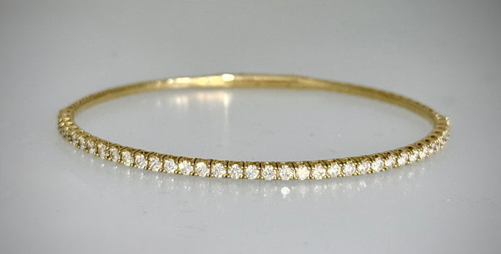 1.44 Carat Flex Bangle
