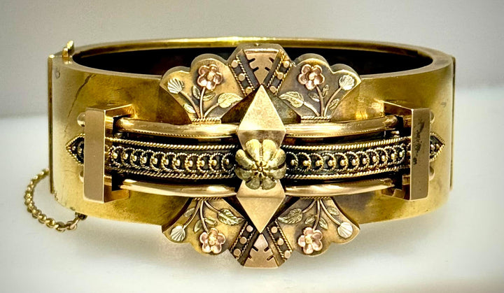 14 Karat Victorian Bangle