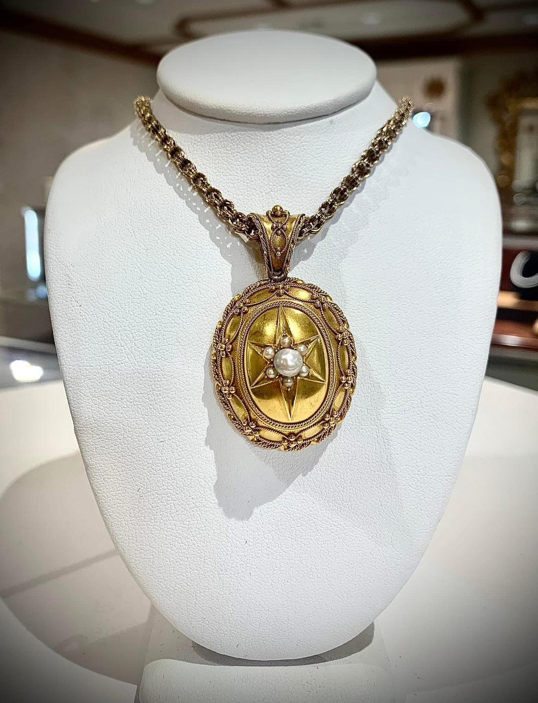 Victorian Etruscan Granulation Design Locket