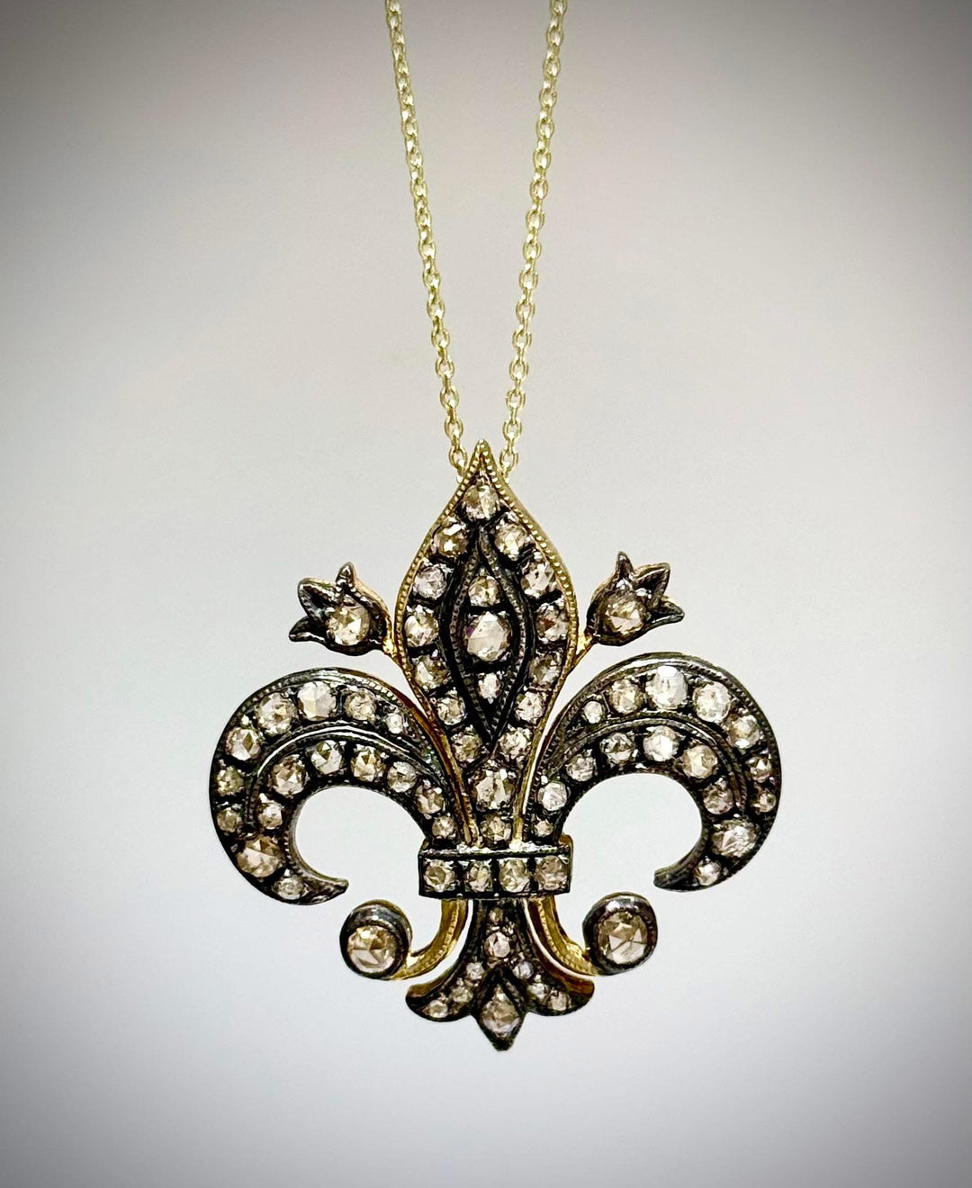 Fleur-De-Lis Pendant